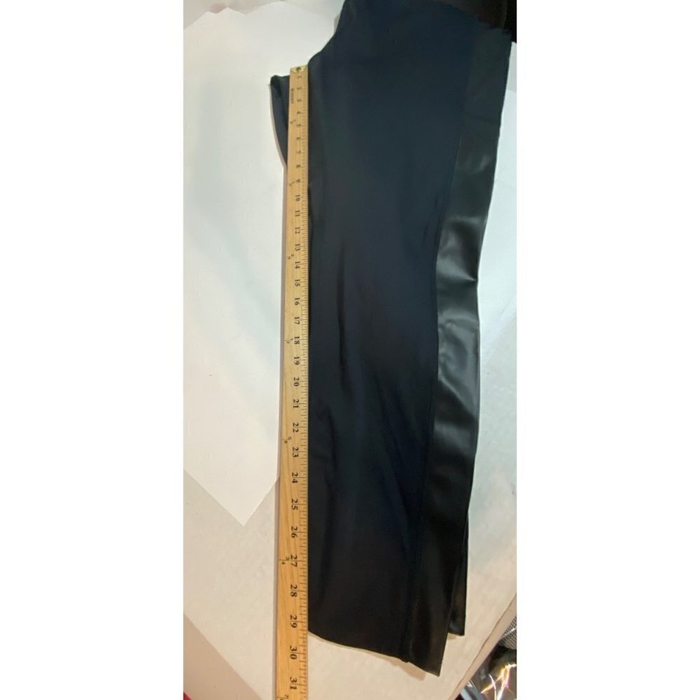 Laila Ali Black Athletic Leggings with Faux Leather Leg Trim & Pockets Womens 3X - Picture 9 of 11